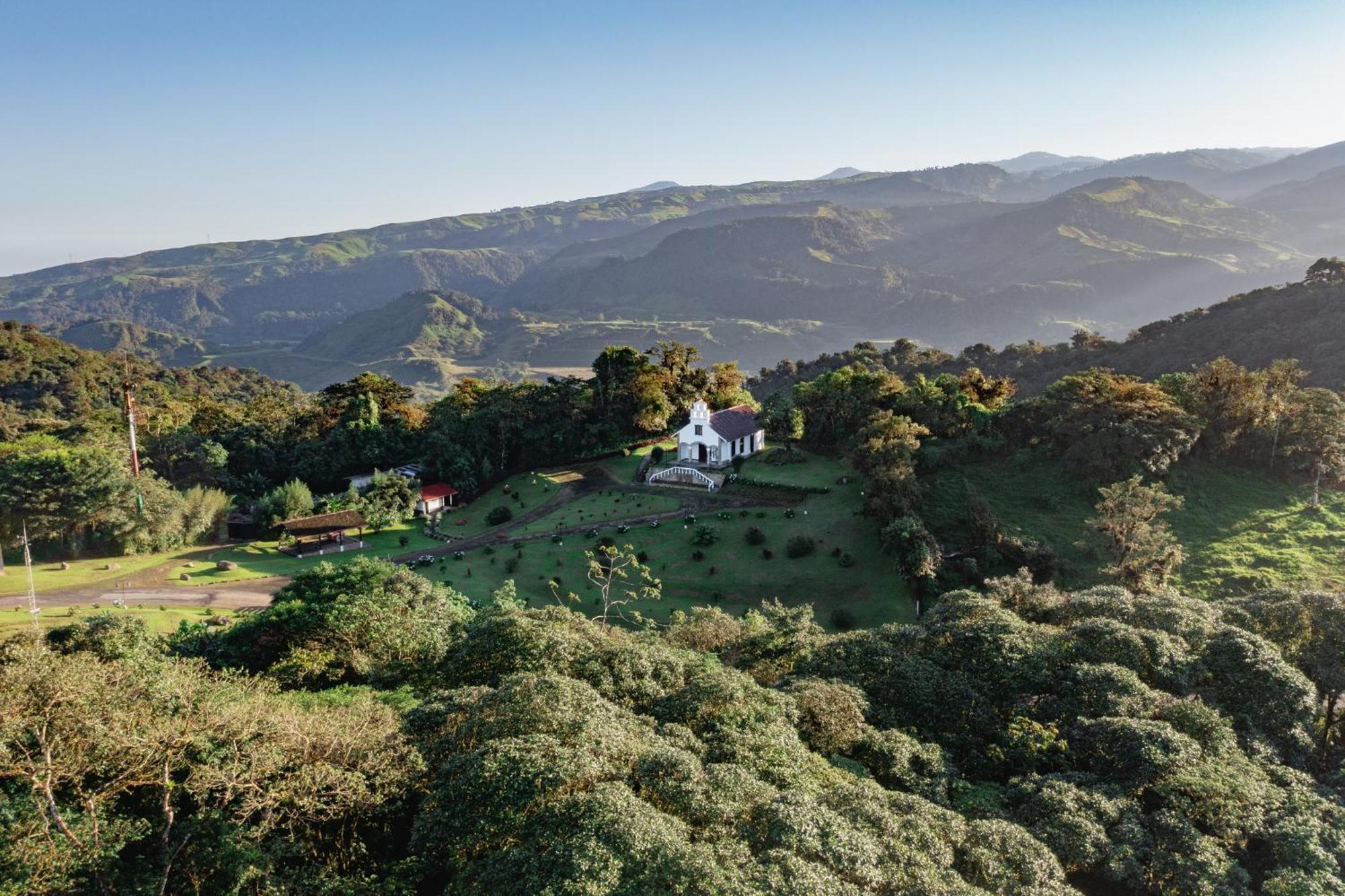 Villa Blanca Cloud Forest Hotel & Retreat San Ramón Buitenkant foto